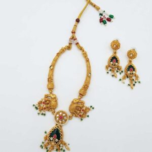 Black and Green Kundan Necklace Set with Earrings