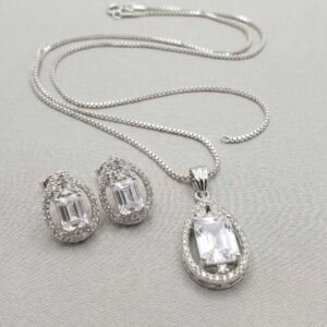 Clear Crystal Silver Tone Pendant Necklace Set