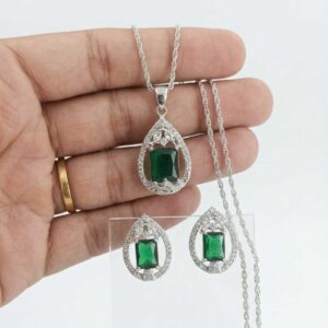 Green Stone Silver Tone Pendant Necklace Set