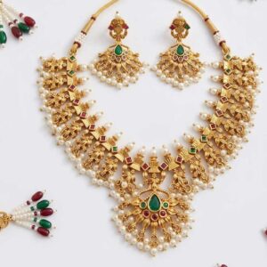 Traditional Gold Tone Pearl Necklace Set